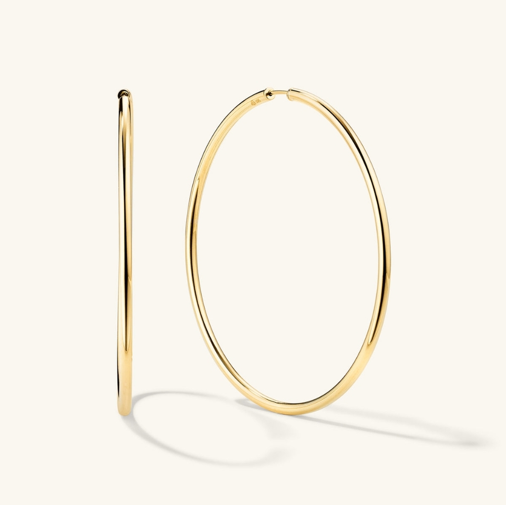 Mejuri oversized thin hoop- ONE HOOP ONLY